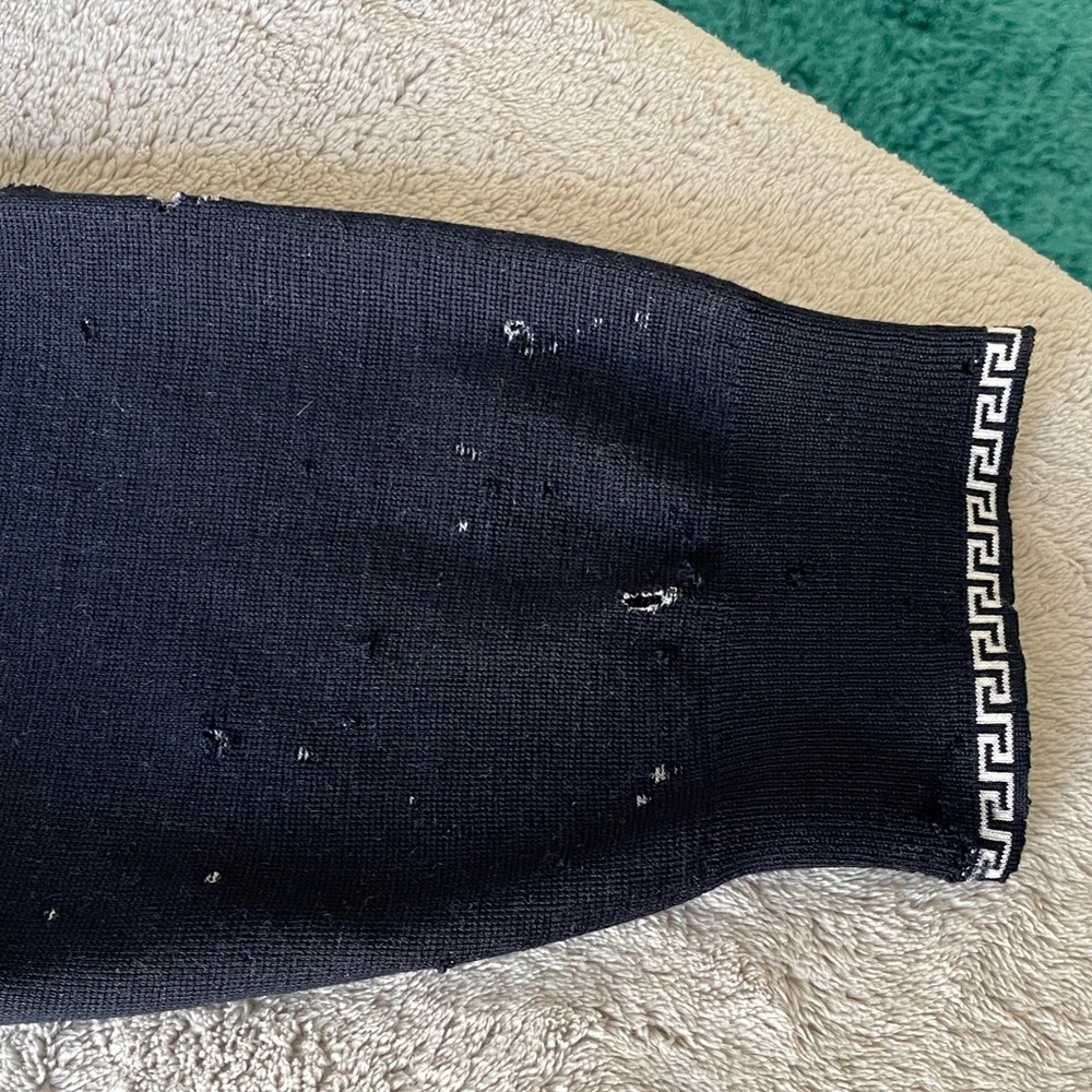 Versace Men's Navy Sweater with Silver Medusa Design - Picture 9 of 9